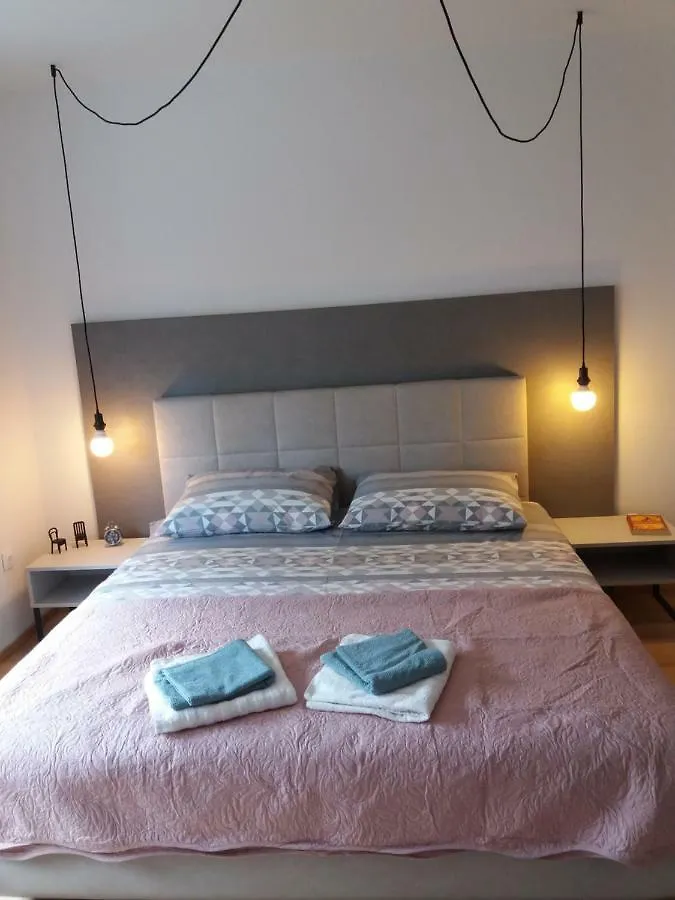 Lola App In City Center, 4+1 Pax Appartement Pula 0*,